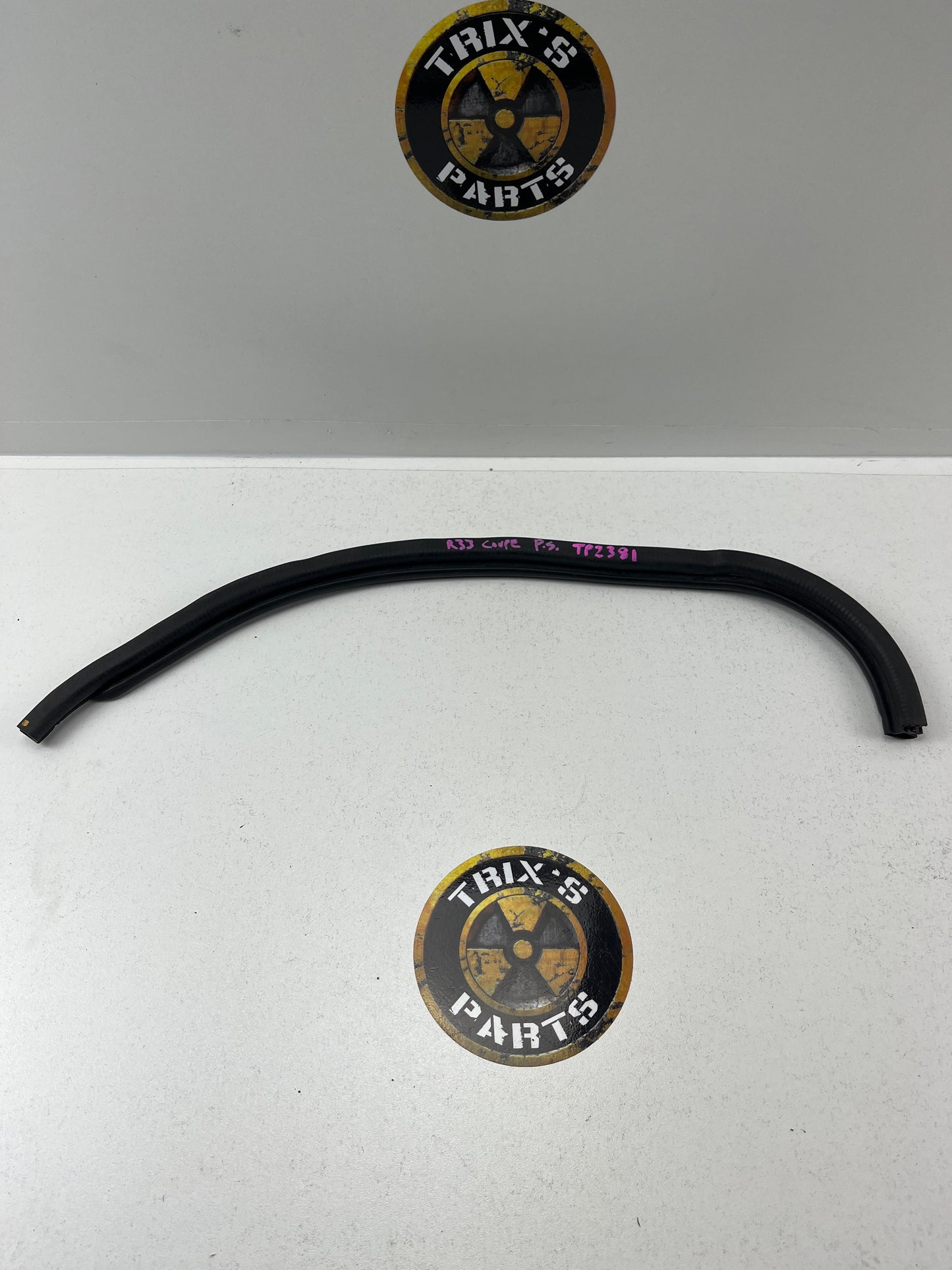 Used Rubber and Pinch Mould Passenger Side Door Seal - Yellow Dot For R33 Coupe