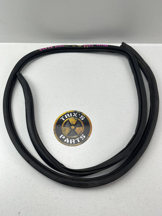 Used Rubber And Pinch Mould - Front Driver Side Door Seal For R33 S2 Skyline Sedan