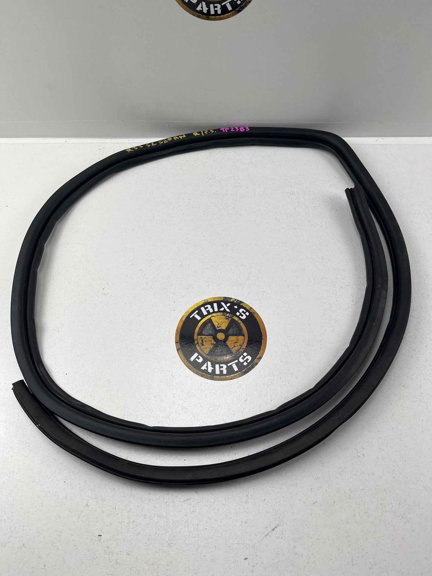 Used Rubber And Pinch Mould - Rear Passenger Side Door Seal For R33 S2 Skyline Sedan