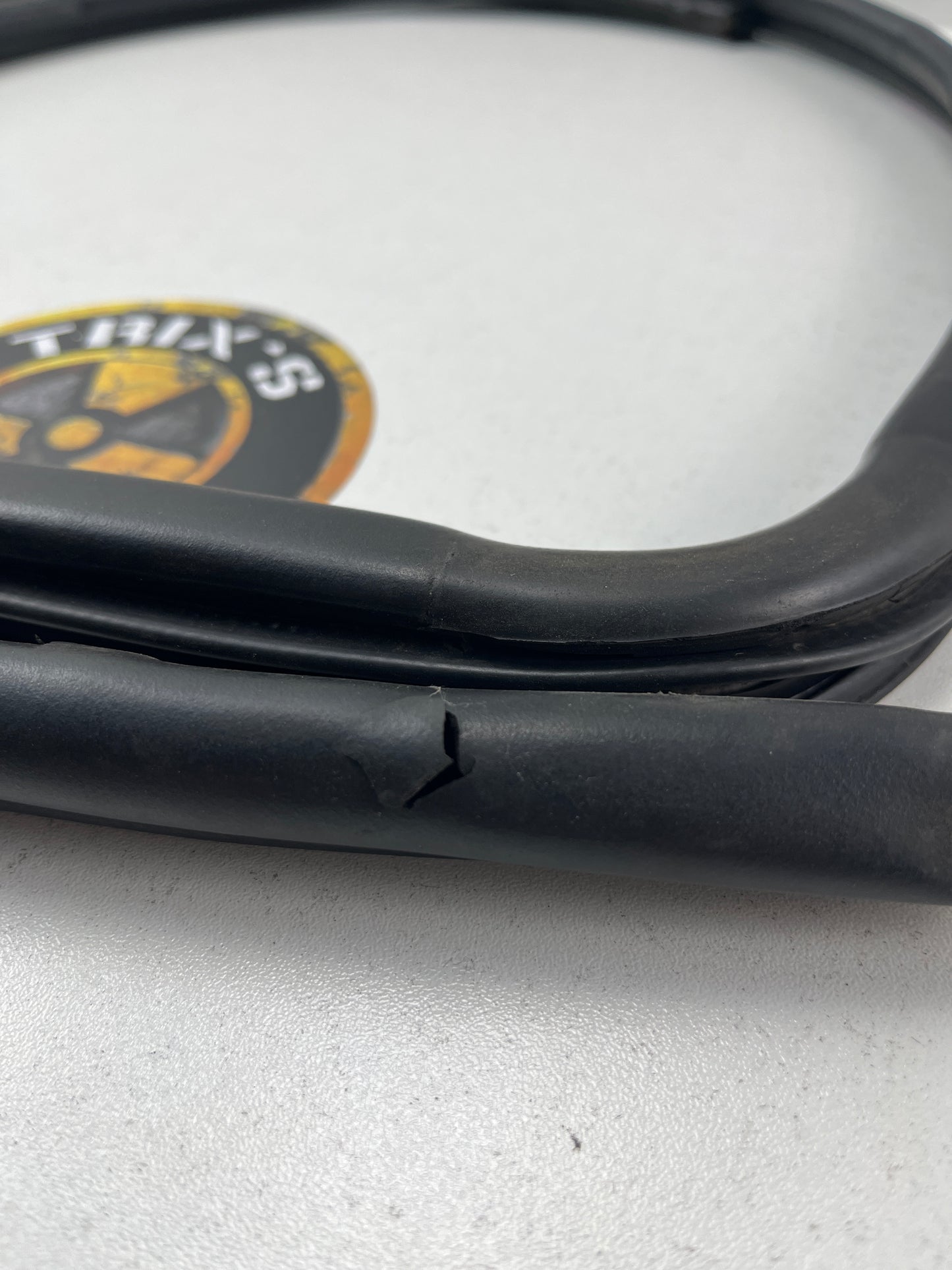 Used Rubber And Pinch Mould - Rear Driver Side Door Seal For R33 S2 Skyline Sedan (Split)