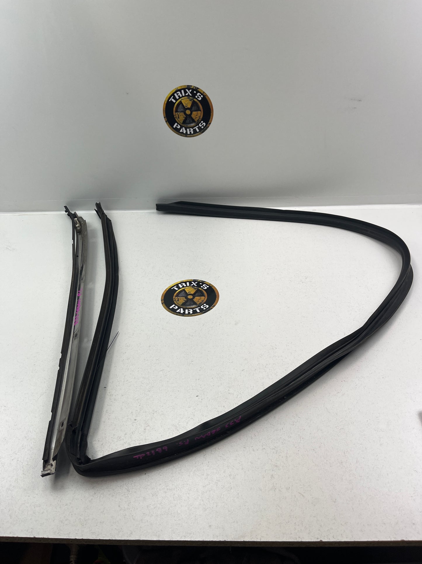 Used Rubber And Metal Weather Strip - Passenger Side Door Seal For R33 Skyline Sedan