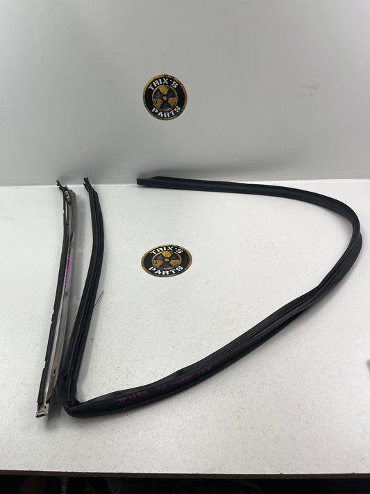 Used Rubber And Metal Weather Strip - Passenger Side Door Seal For R33 Skyline Sedan