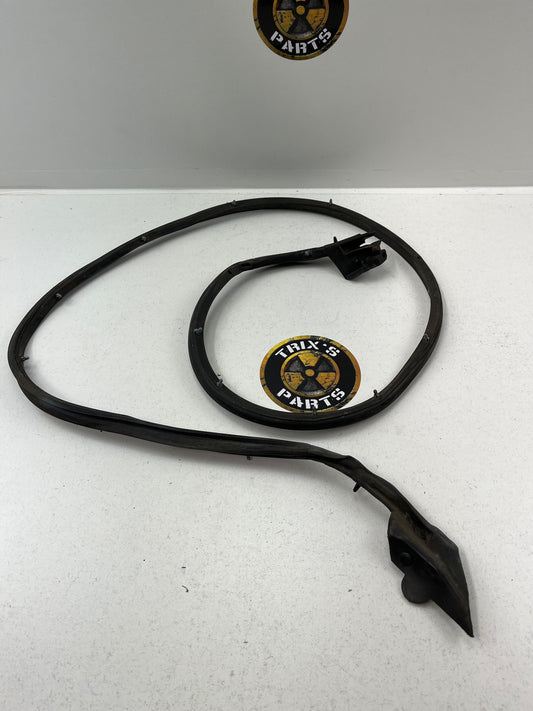 Used Driver Side Door Shell Rubber For R33 Skyline