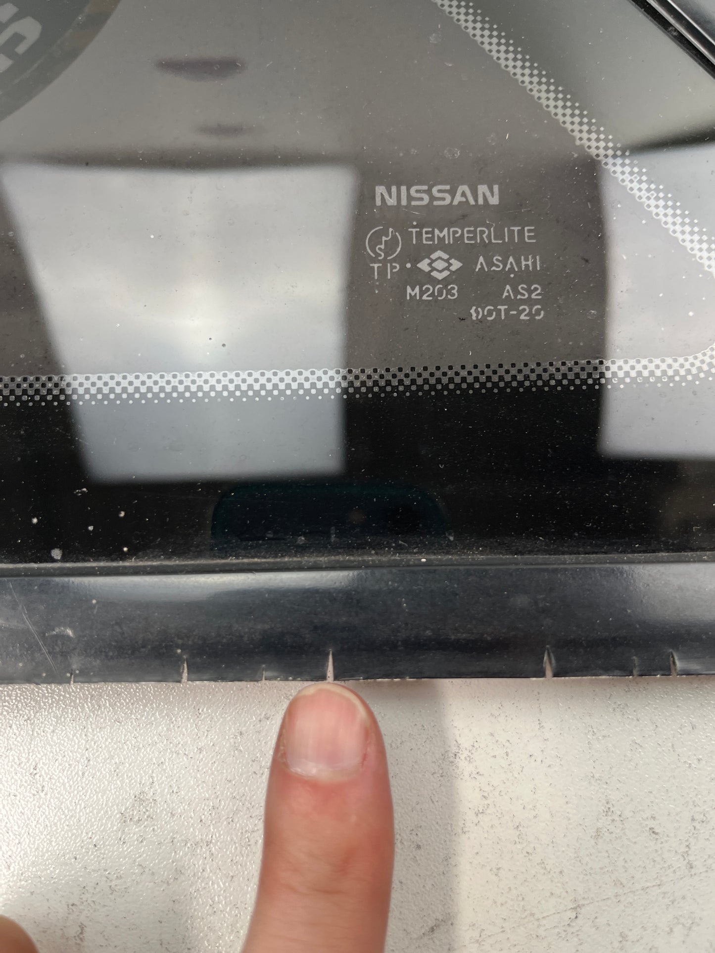 Rear Quarter Glass With Rubber Pair, R32 Skyline