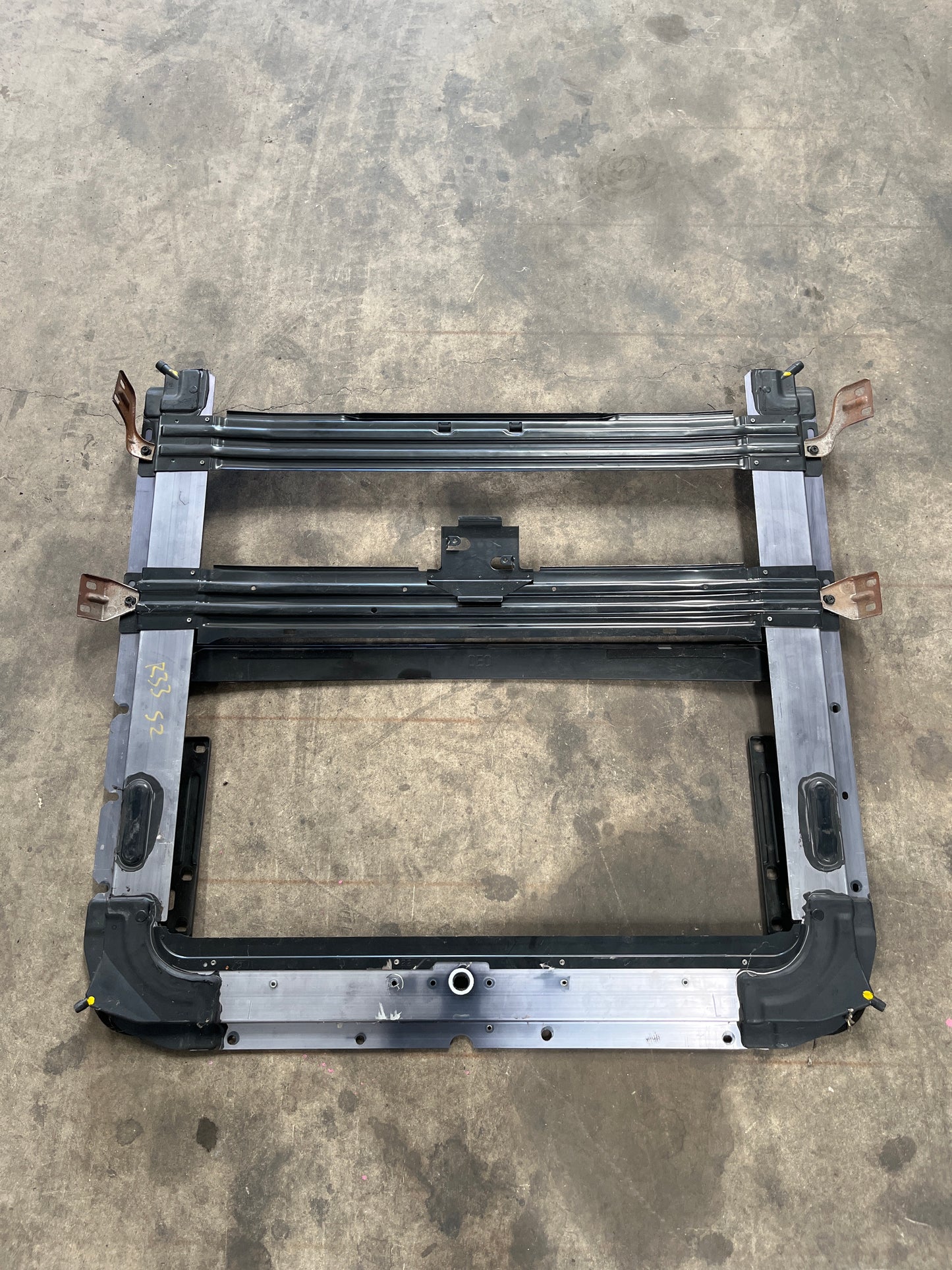 Factory Standard Sunroof Frame Mount to Suit Nissan R33 S2 Skyline Coupe