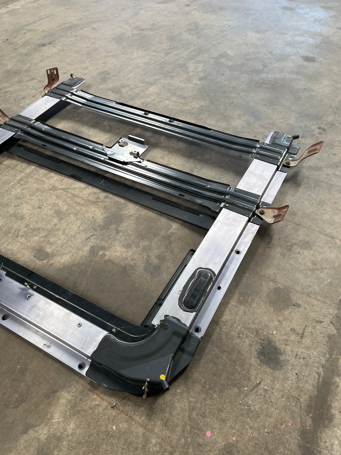 Factory Standard Sunroof Frame Mount to Suit Nissan R33 S2 Skyline Coupe