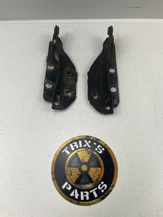 Standard R32 Bonnet Hinges Pair