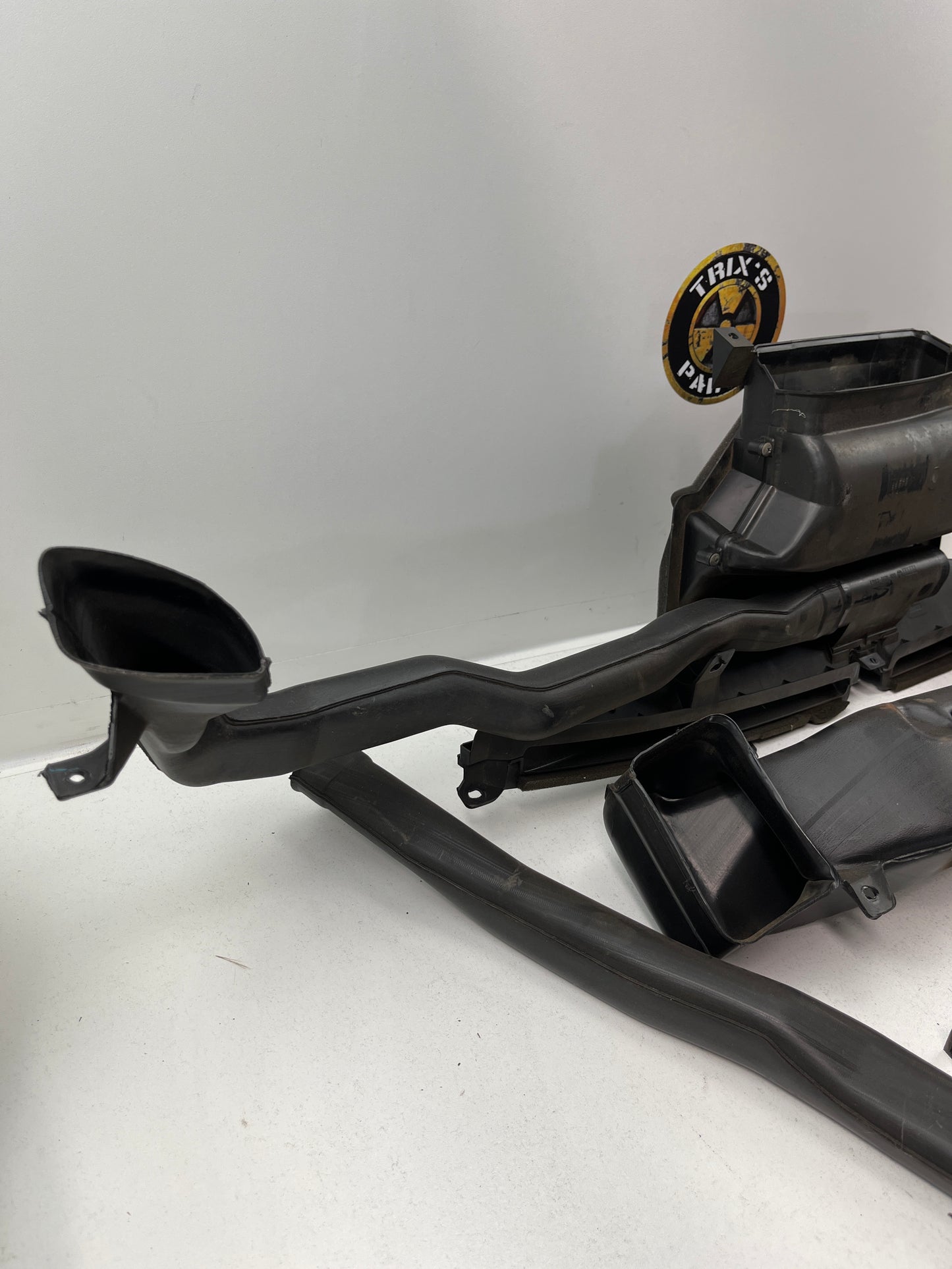 Complete Interior and Under Dash Aircon Ducting Set for R33 Skyline