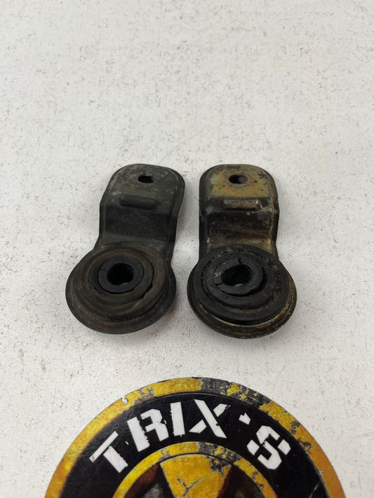 Standard Radiator Pair of Top Mounts for R32/R33 Skyline