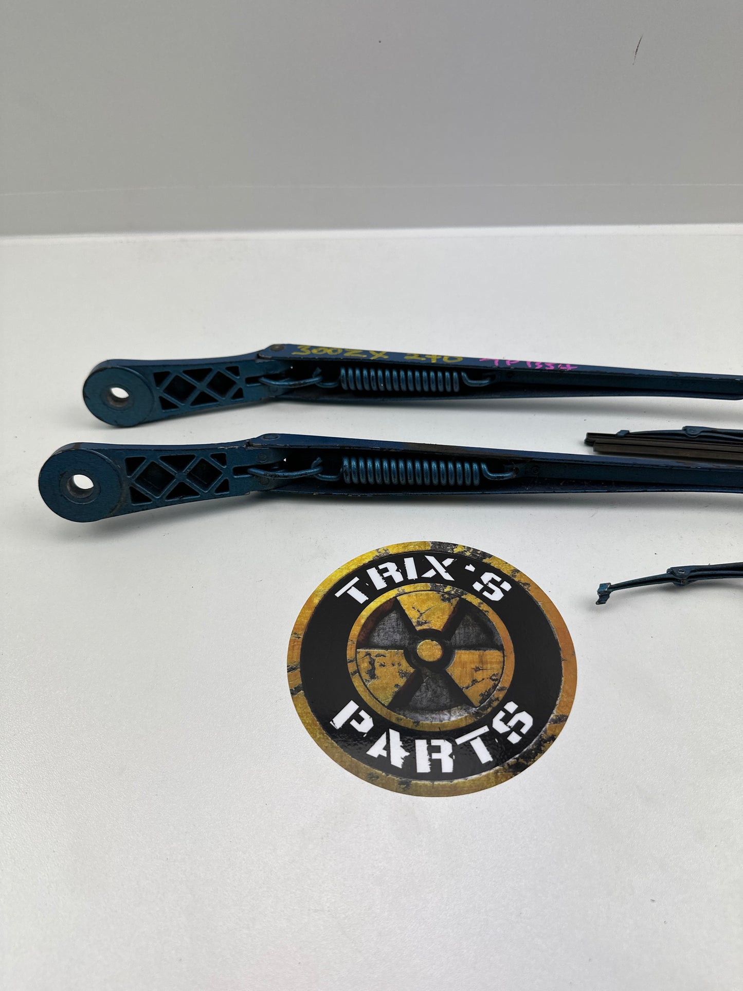 Windscreen Wiper Arms Pair, 300ZX 2+0 Slick