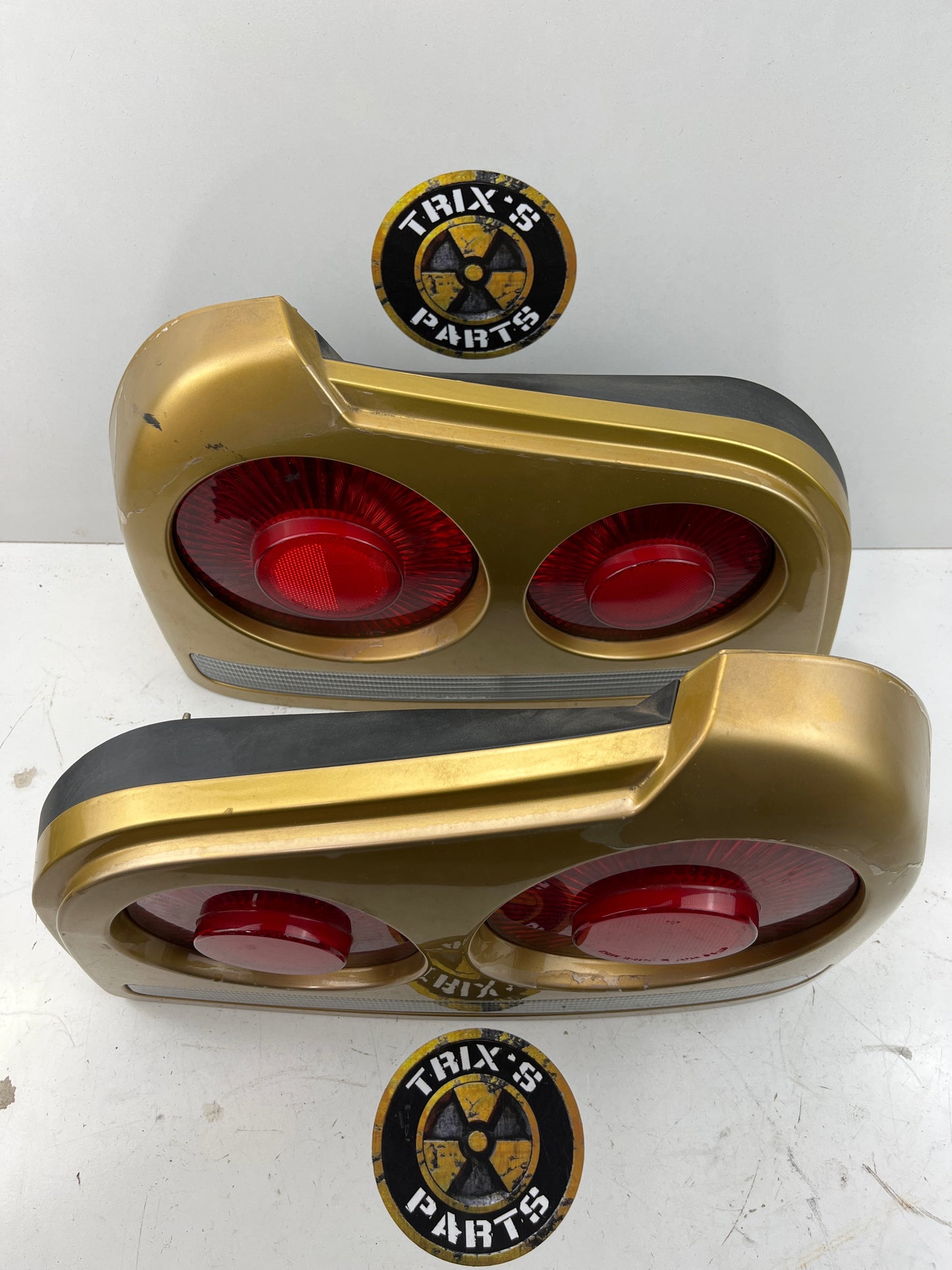 Taillight Pair R34 Sedan