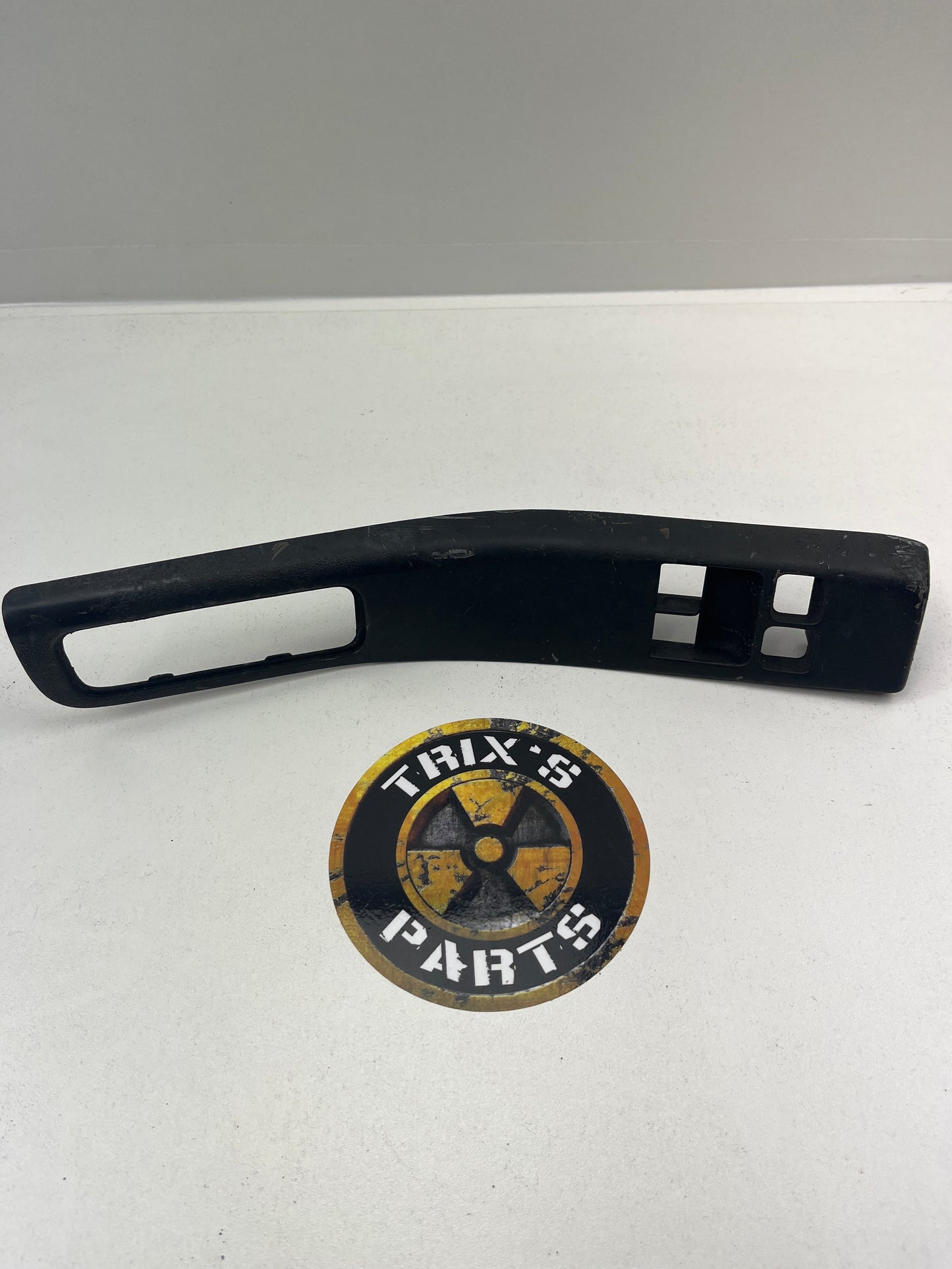 R33 Coupe Front Window Switch Trim Only, Driver Side, Grade C