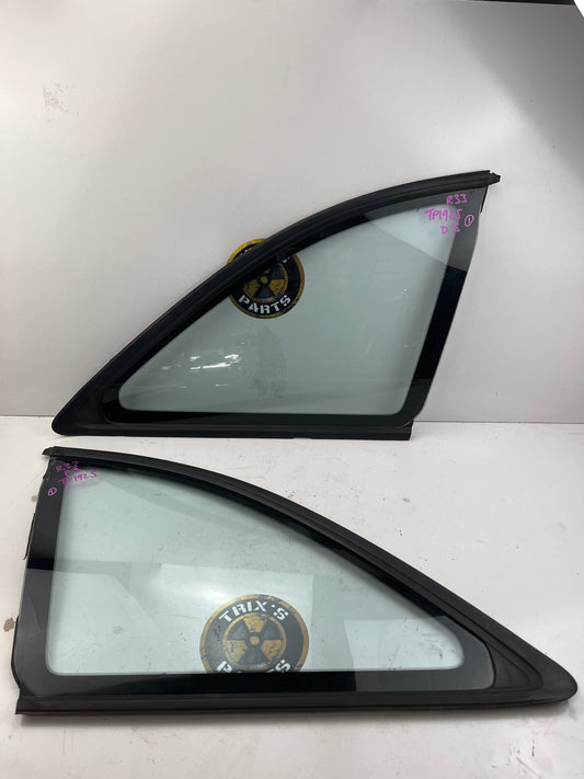 Rear Quarter Glass With Rubber Pair, R33 Skyline