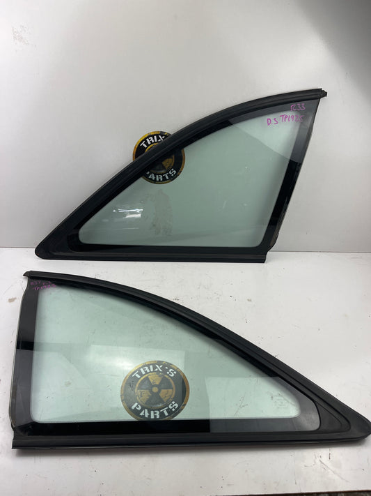 Rear Quarter Glass With Rubber Pair, R33 Skyline