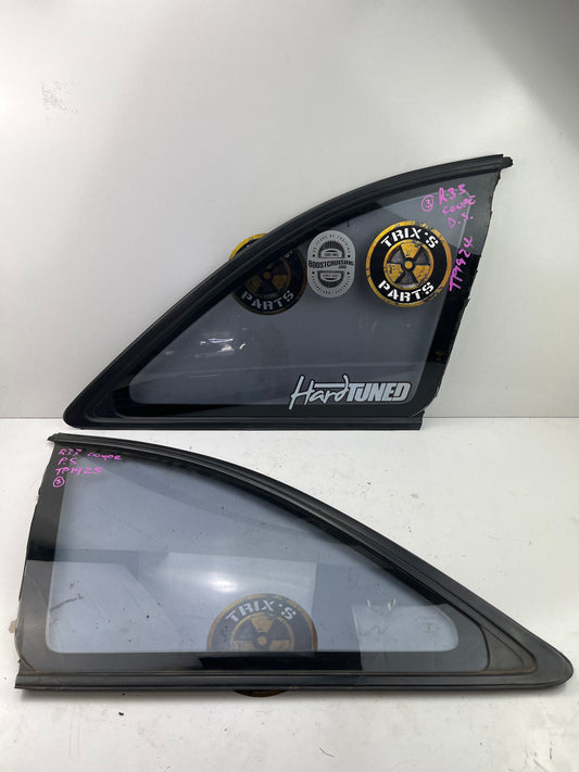 Rear Quarter Glass With Rubber Pair, R33 Skyline