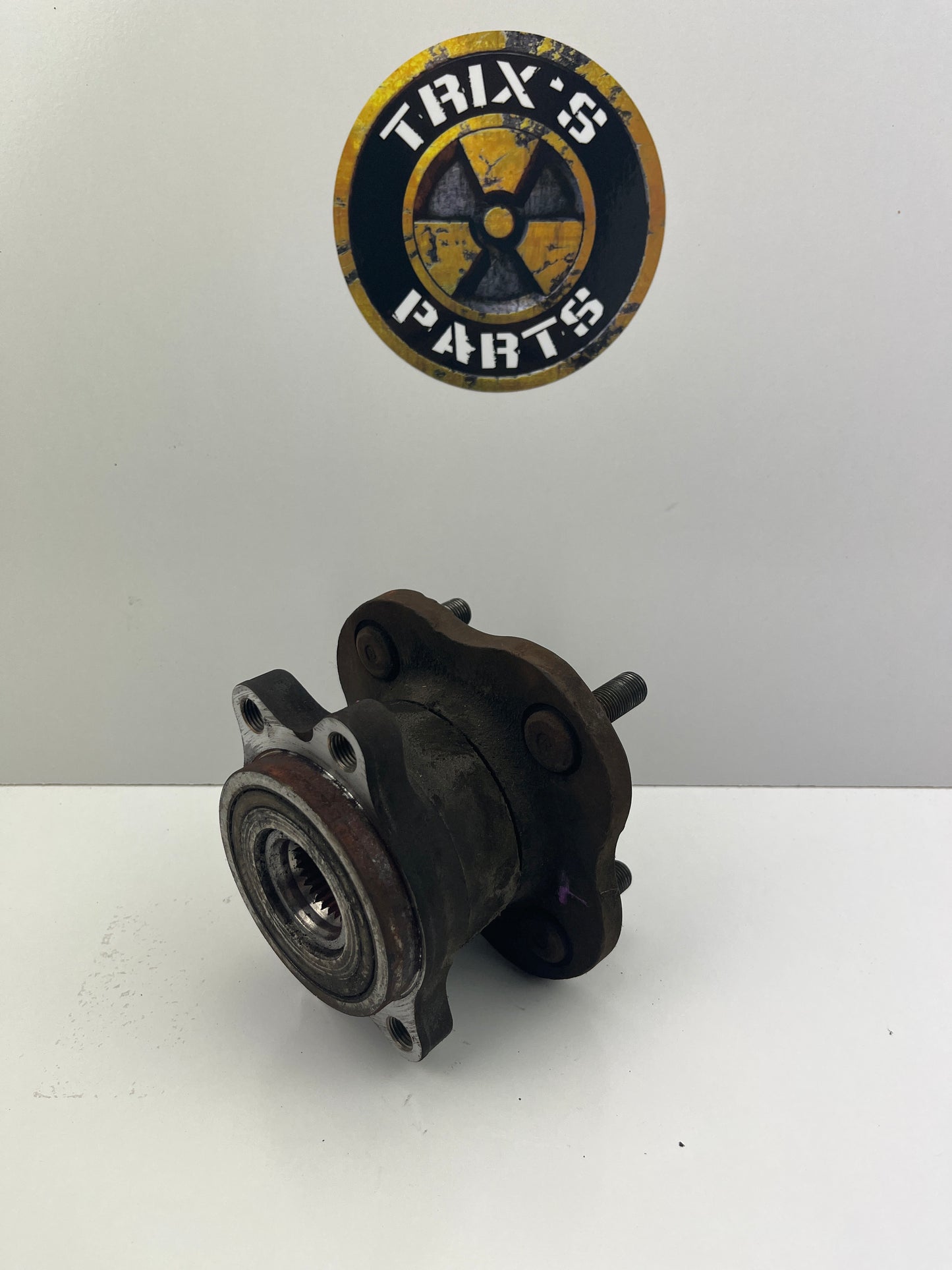 S/R Chassis  Rear Hub Standard Wheel Studs