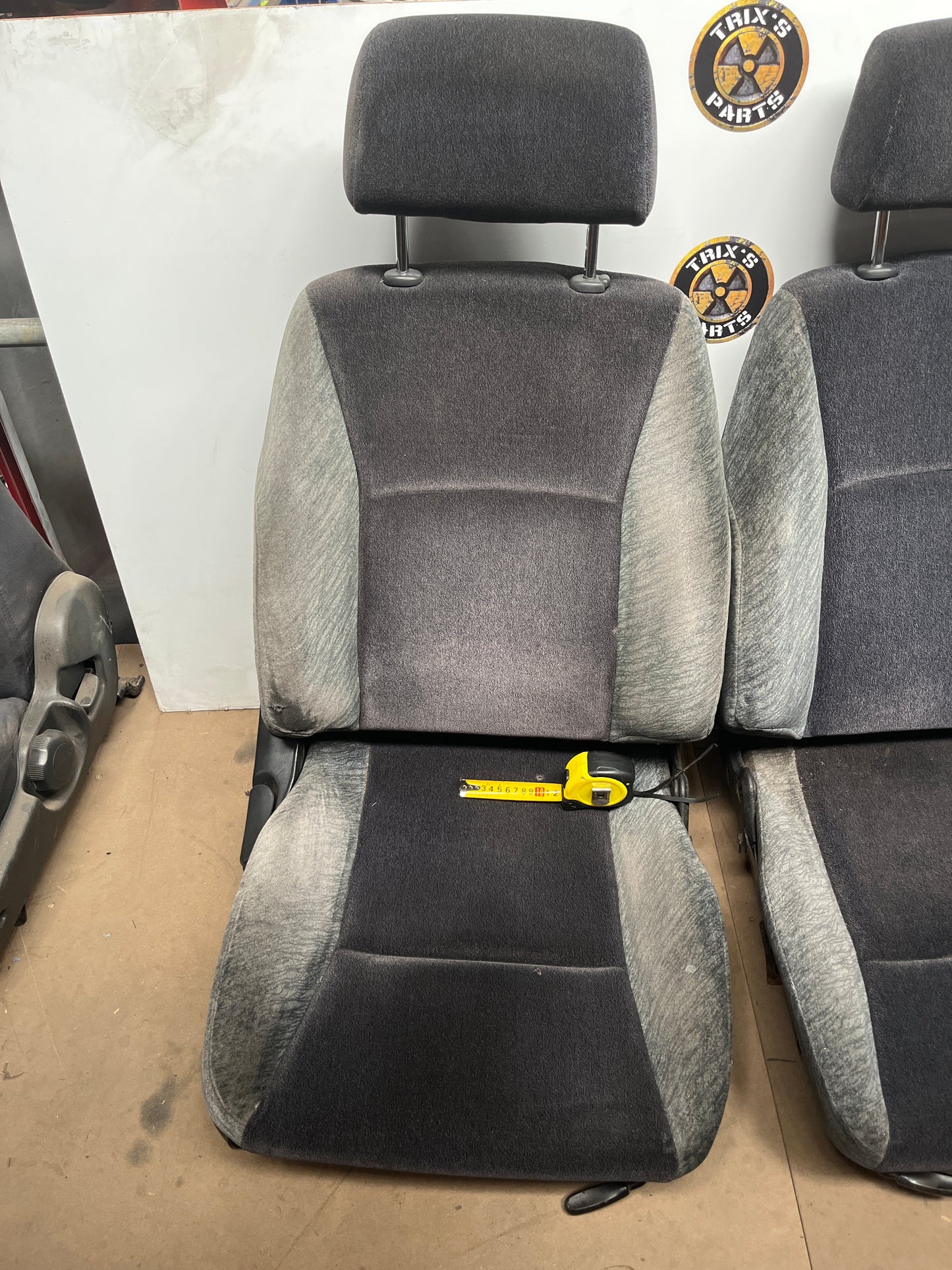 Standard Front Seats With Rails Pair - R33 S1 Skyline